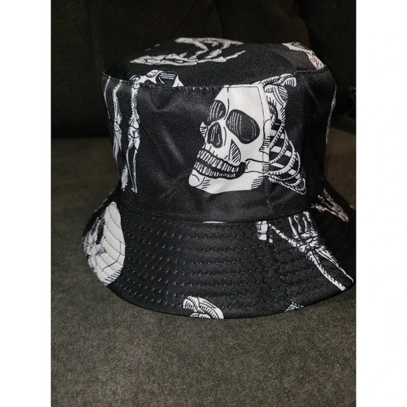 Women's Skull Print Bucket Hat Black Summer Reversible Fisherman Cap (AH) - Picture 1 of 5